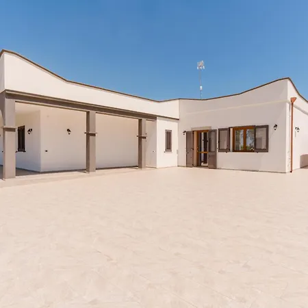 Tenuta Carla' By Barbarhouse Semesterbostad San Donato di Lecce